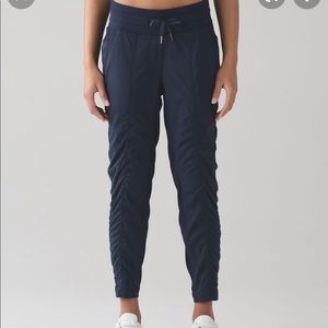 Lululemon Street to Studio Pant 7/8